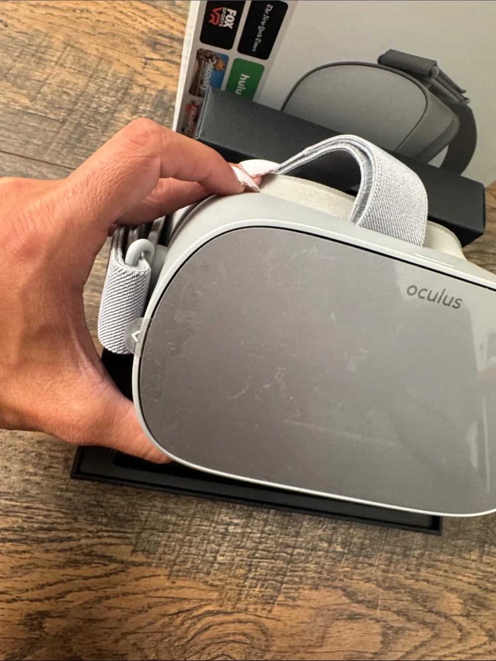 Oculus Go Standalone VR Headset - Light Gray